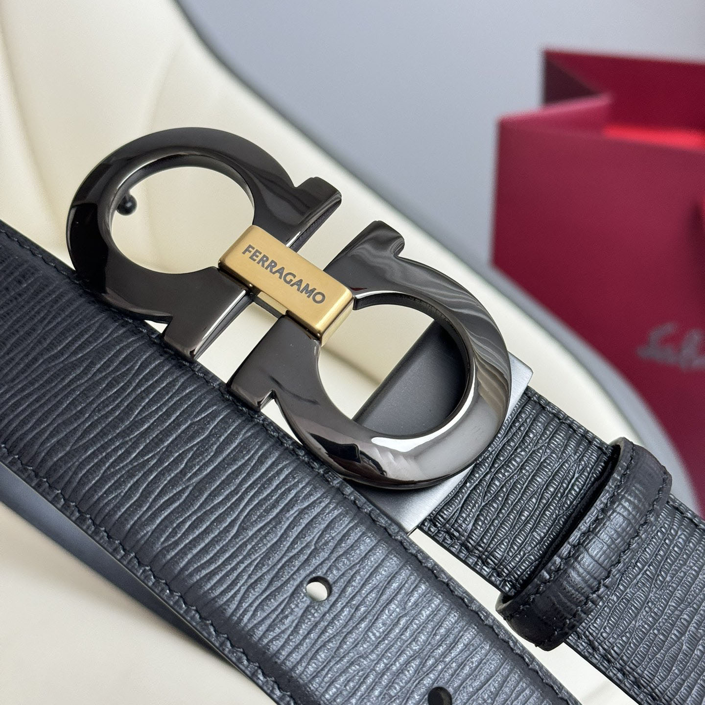 Ferragamo Men's Double Gancini Buckle Reversible Belt In Black Calfskin With Gold/Silver/Black Hardware 35mm - 图片 7