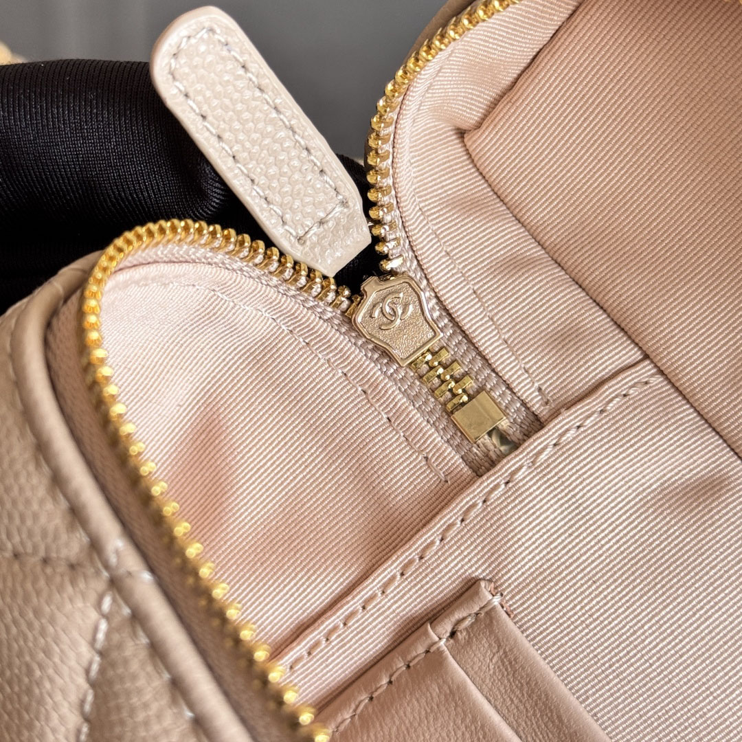 Chanel Apricot color / Yellow / Pink / white / Grey / Black Quilted Caviar Leather handle makeup bag handbag - 图片 6
