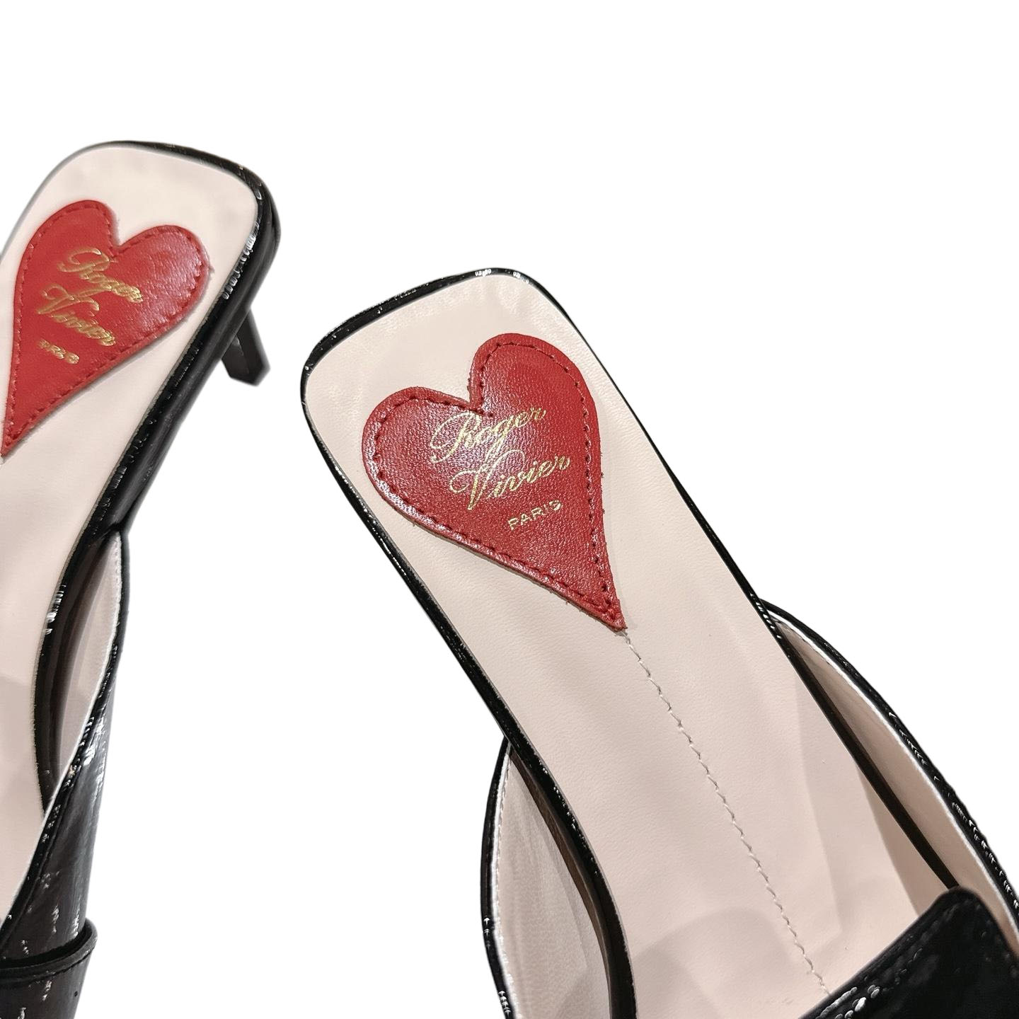 Roger Vivier Viv' Canard Mules Sandals In Black Patent Leather With Lacquered Metal Buckle (Heel Height 5.5cm) - 图片 4