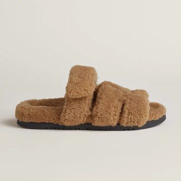 HERMES Chypre Coffee color plush Slippers