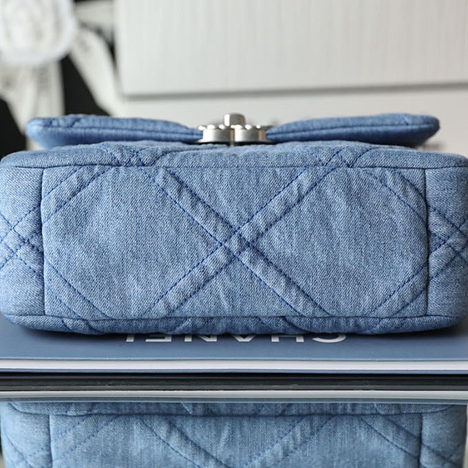 Chanel 19 Bag Light Blue Denim / Dark Blue Denim / Wine Red / Deep Red / Pink / Green / Apricot color 26cm Crossbody Bags - 图片 6