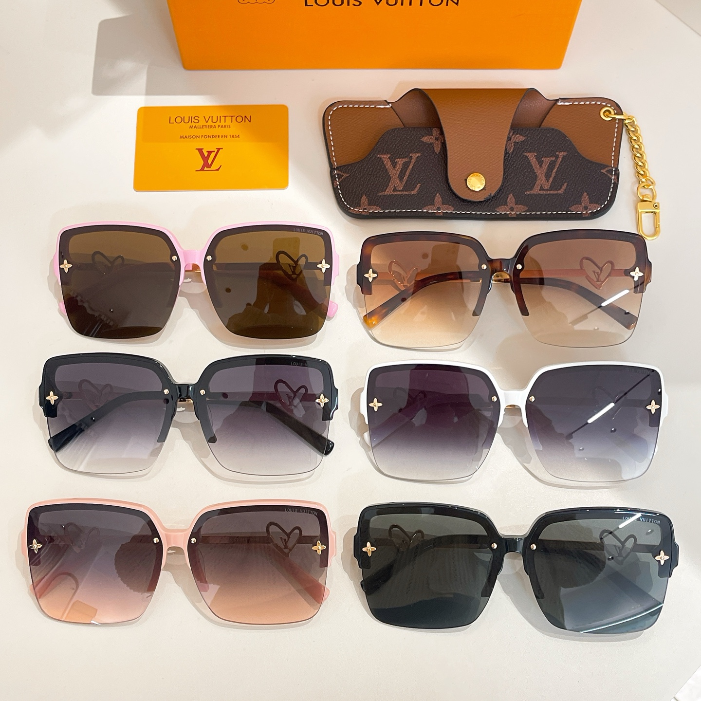 Louis Vuitton Clubmaster glasses white/leopard/melon/eggplant/pink/black color Size 53口22-145 - 图片 7