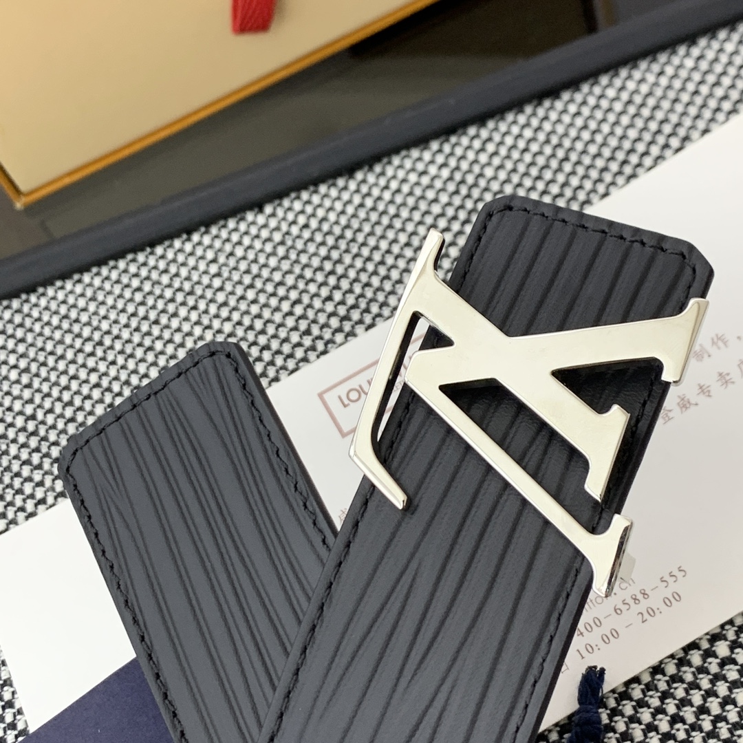 Louis Vuitton Men's Epi Reversible Belt In Black Calfskin With Silver/Black Hardware 40mm - 图片 8