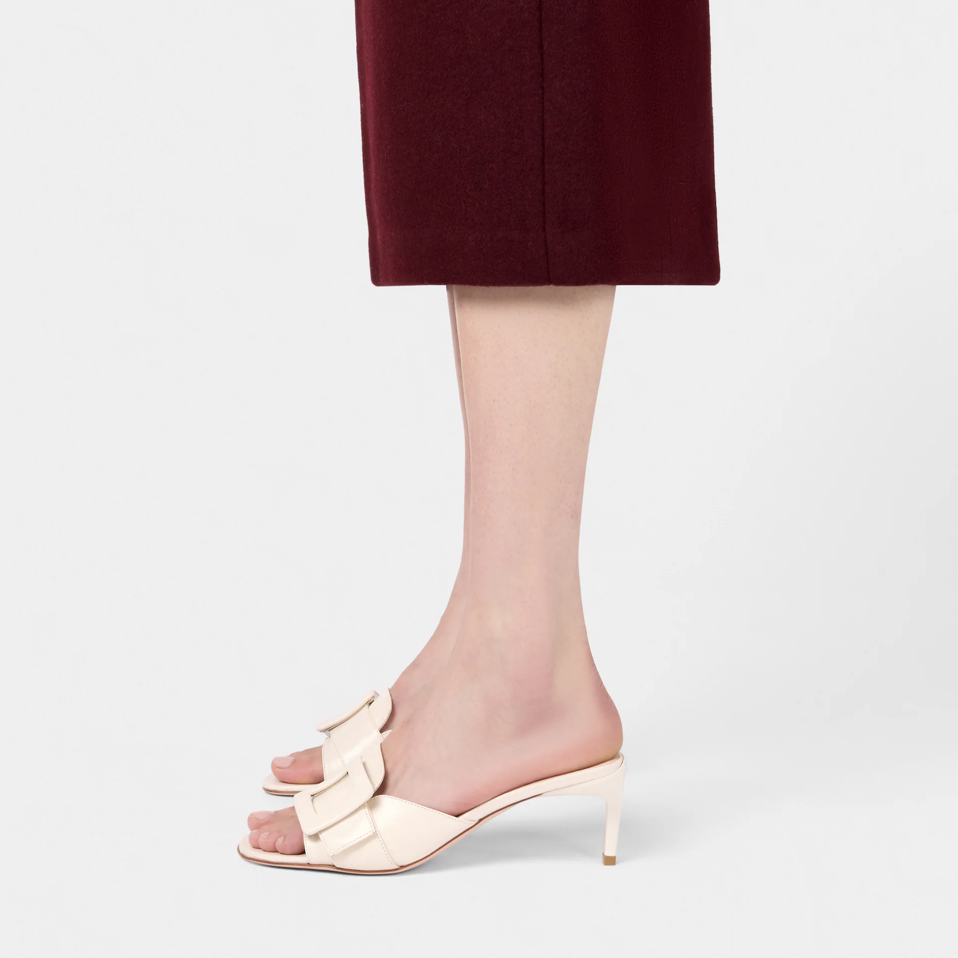 Roger Vivier Viv' Canard Mules Sandals In White Leather With Lacquered Metal Buckle (Heel Height 5.5cm) - 图片 7